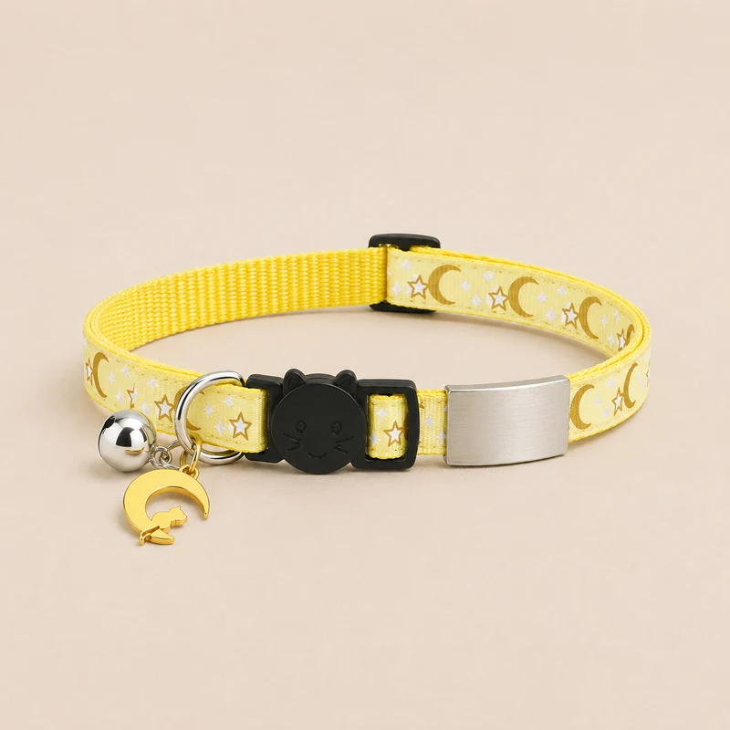collier chat jaune, plaque grise