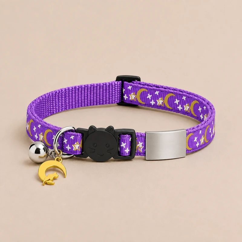 collier chat violet, plaque grise