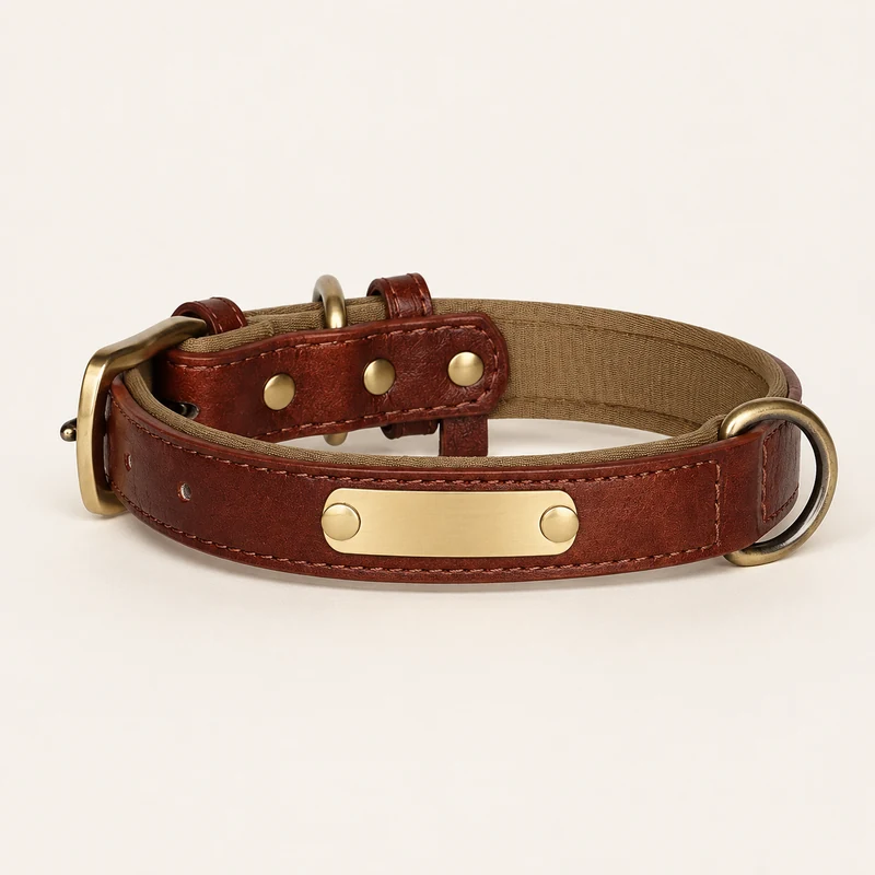 collier en cuir brun, doublure taupe
