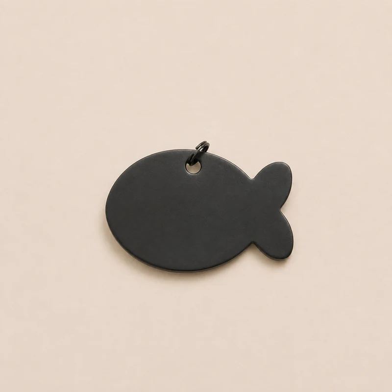 médaille poisson, finition noire